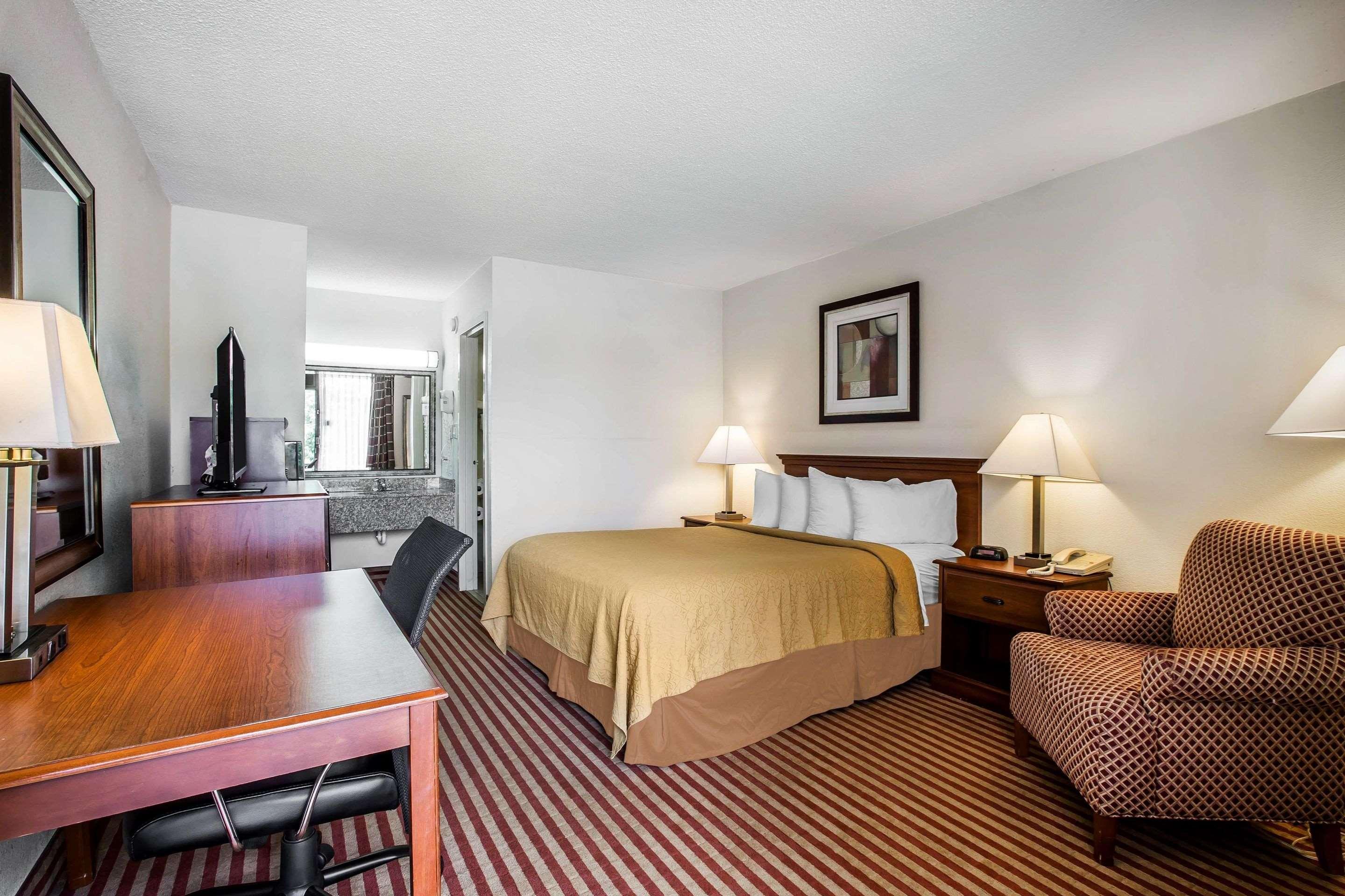 Quality Inn Мадисон Экстерьер фото