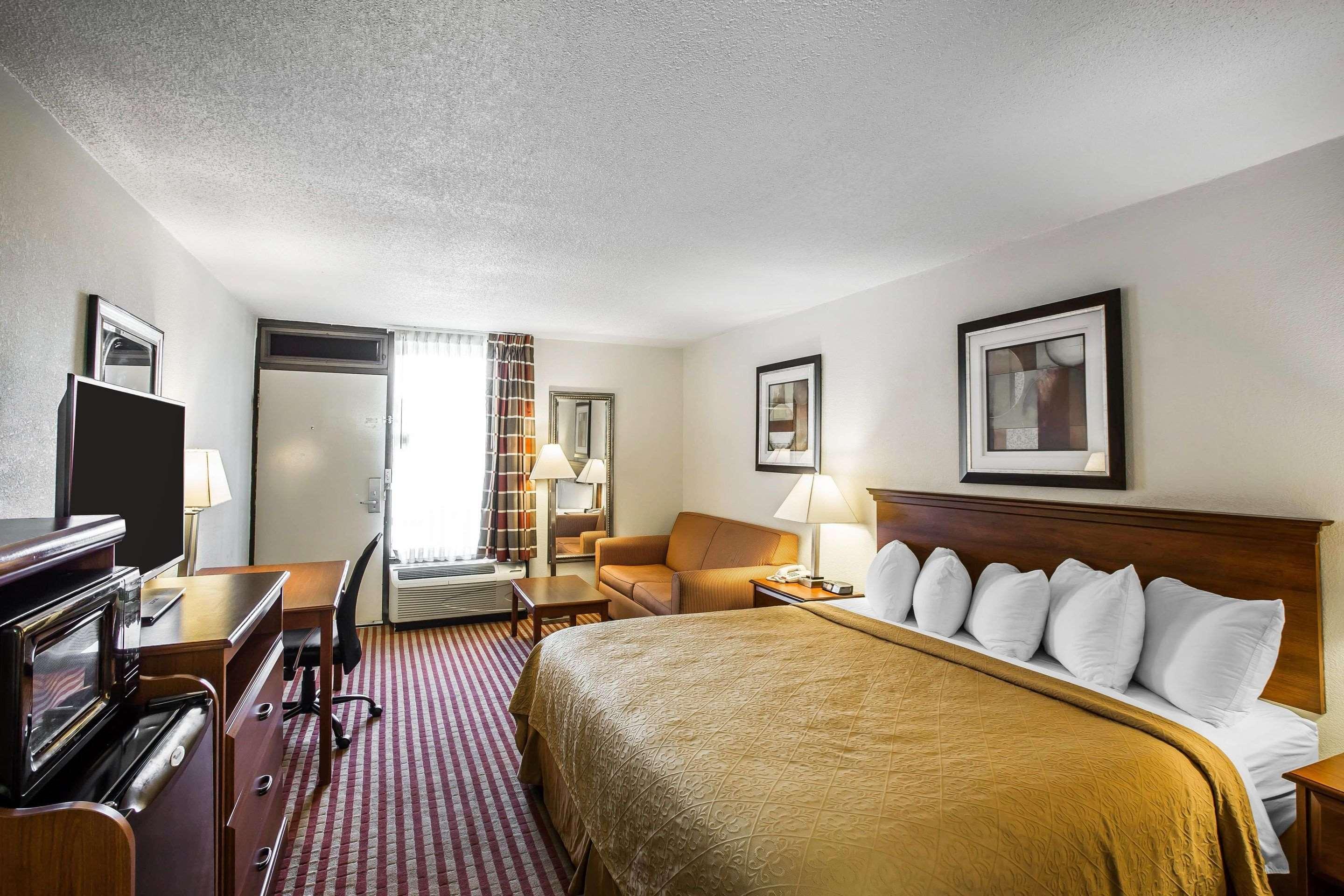 Quality Inn Мадисон Экстерьер фото